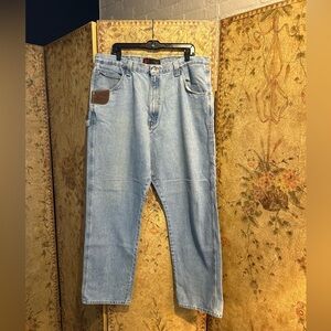 Rustler Dura Shield Classic Blue Denim Jeans
Waist-40” Length- 45”